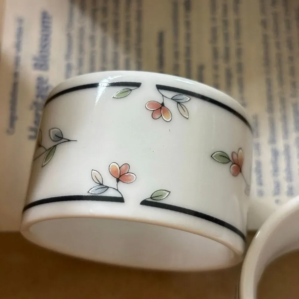 Princess House 4 Heritage Blossom Napkin Rings *NOS*